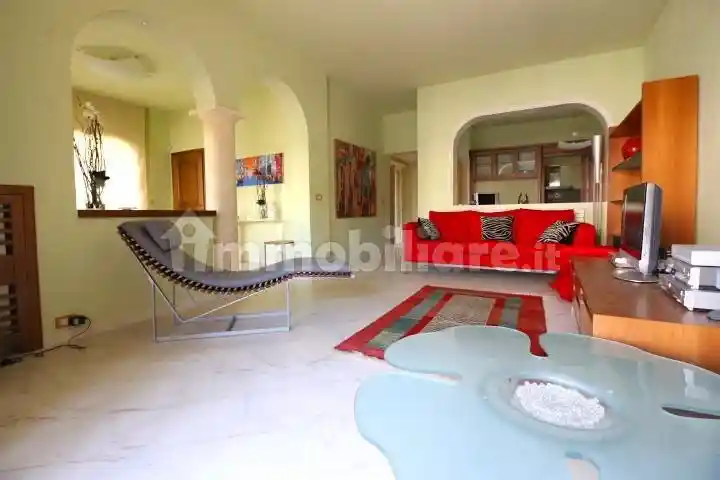 Villa in vendita a Massa e Cozzile