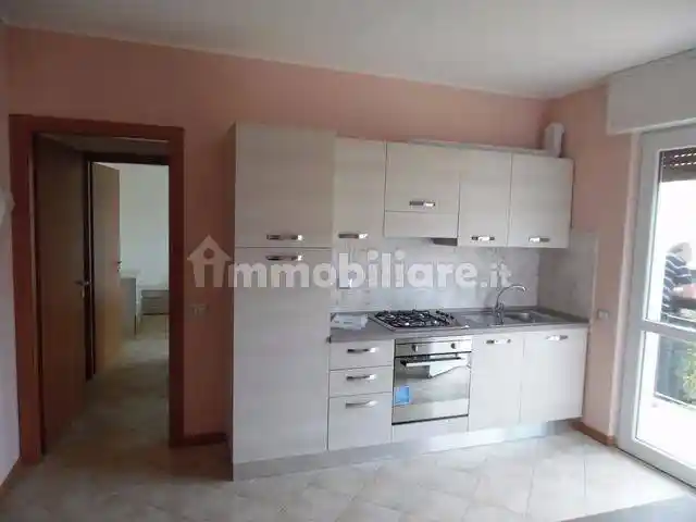 Appartamento in affitto a Almè