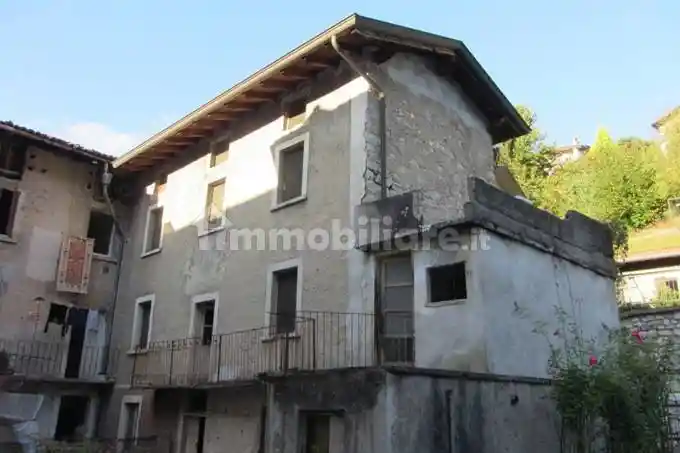 Casa indipendente in vendita a Sedrina
