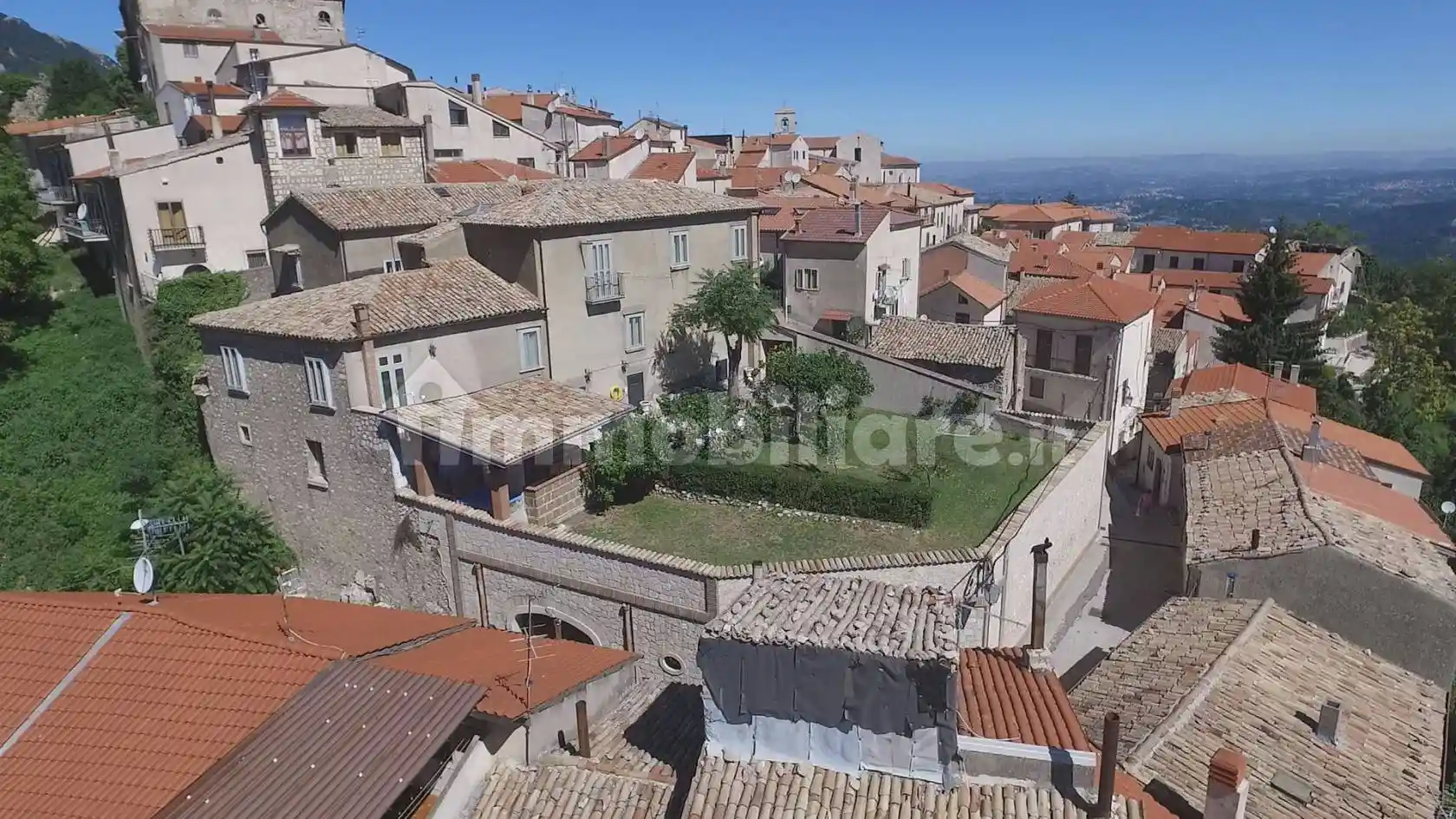 Villa plurifamiliare via Fiorilli, Montemarano - foto 3