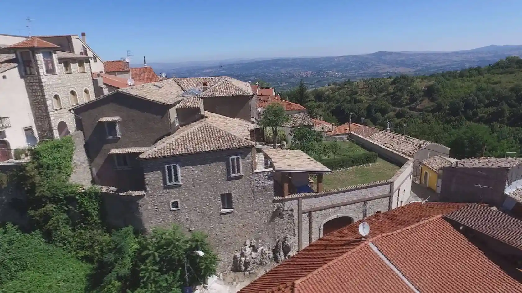 Villa plurifamiliare via Fiorilli, Montemarano - foto 4
