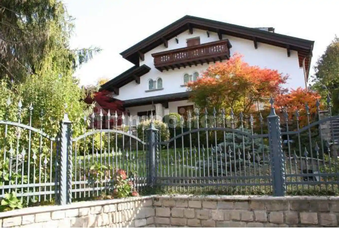 Villa in vendita a Selvino