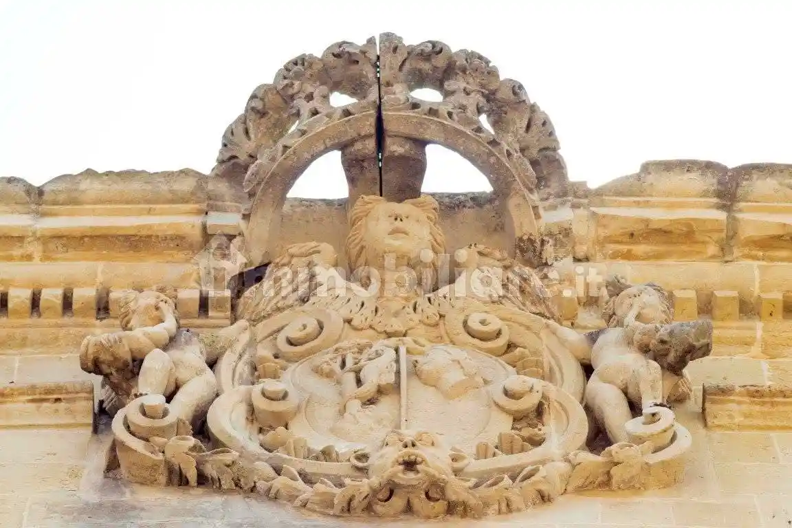 Palazzo - Edificio in vendita a Vernole