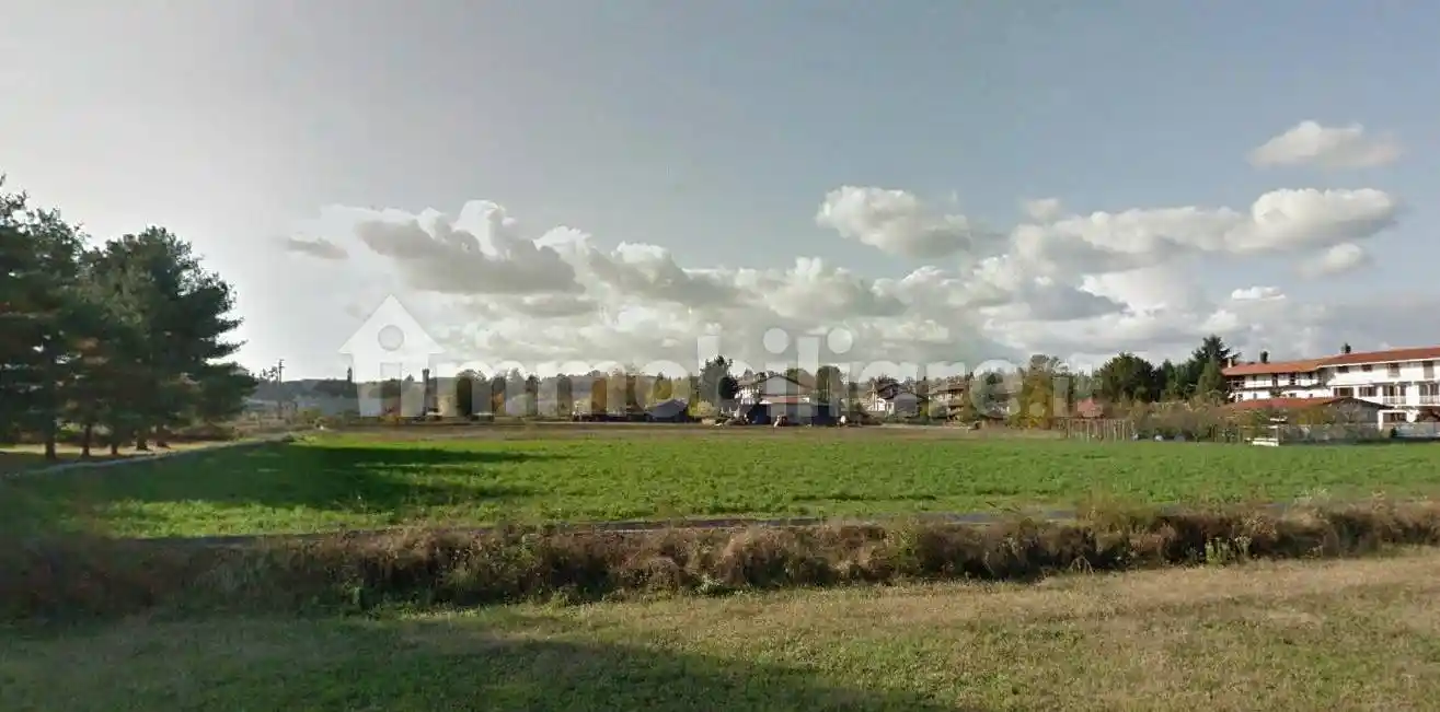 Rustico - Casale in vendita a Oleggio