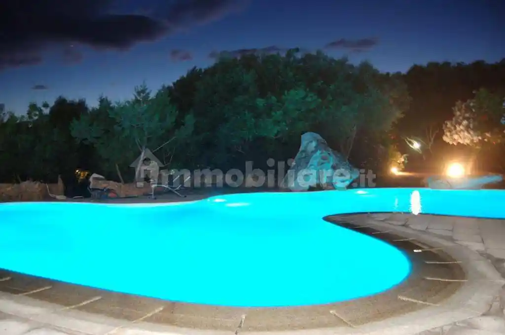 Villa in vendita a Olbia