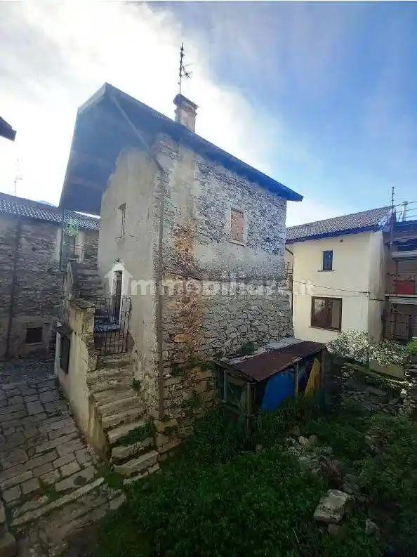 Casa indipendente in vendita a Novate Mezzola