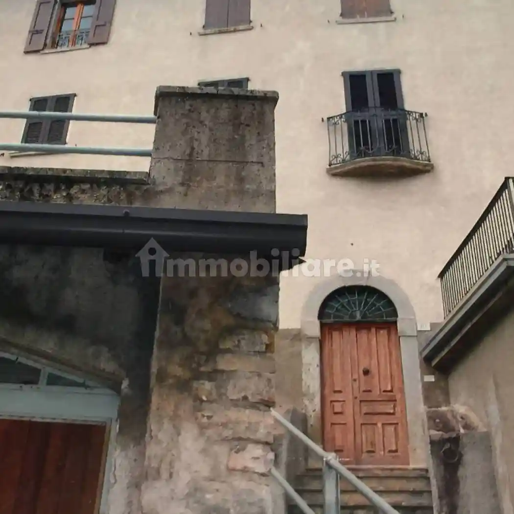 Appartamento in vendita a Pezzaze