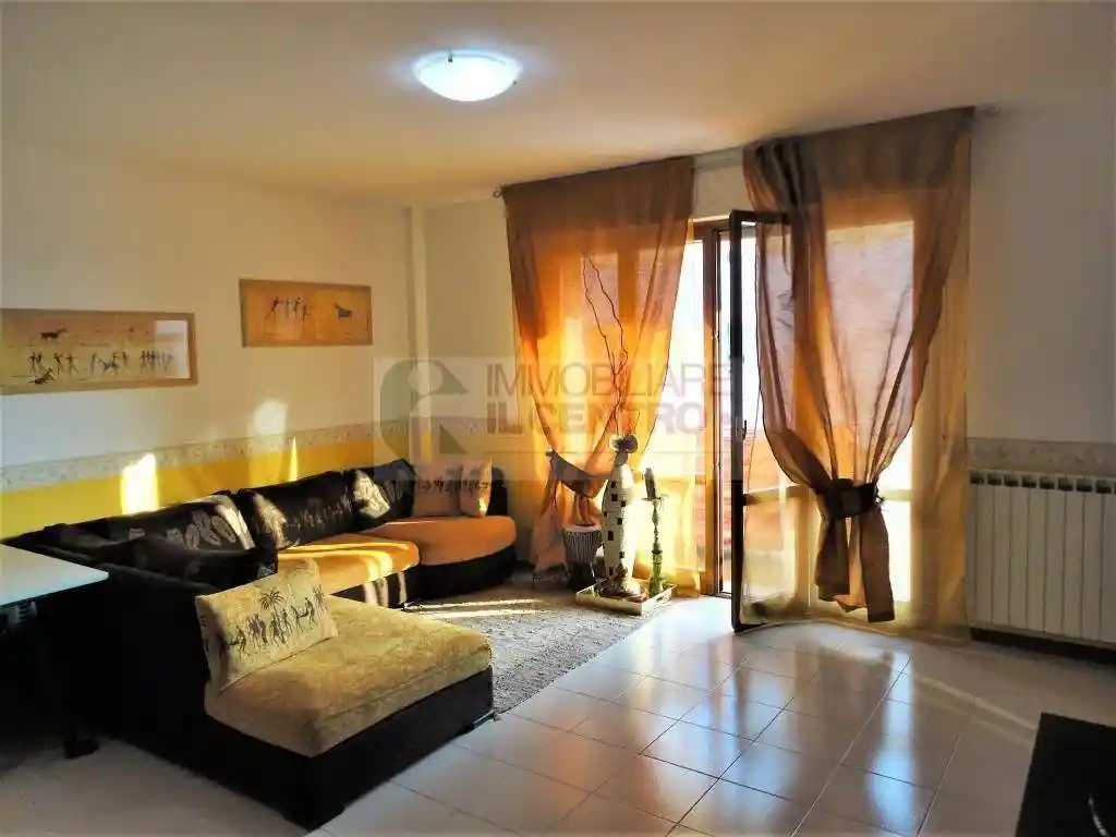 Appartamento in vendita a Sarzana