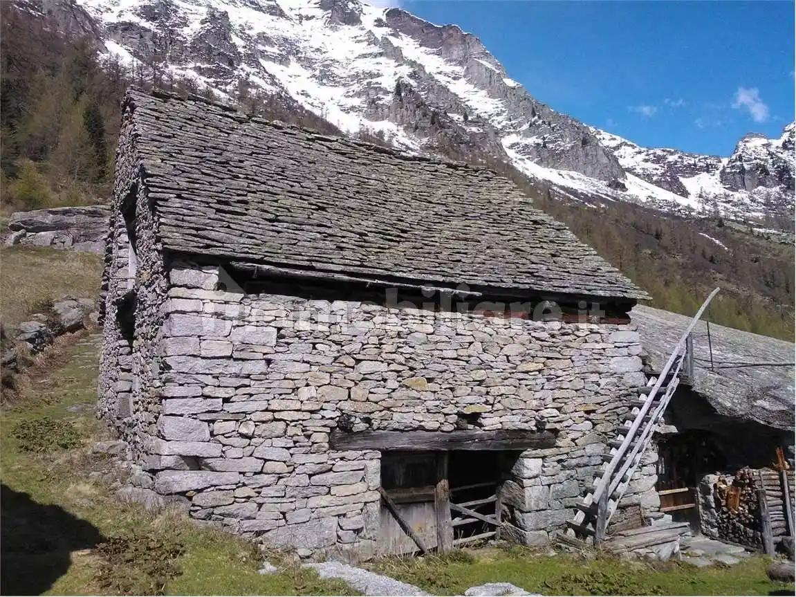 Rustico - Casale in vendita a Crodo