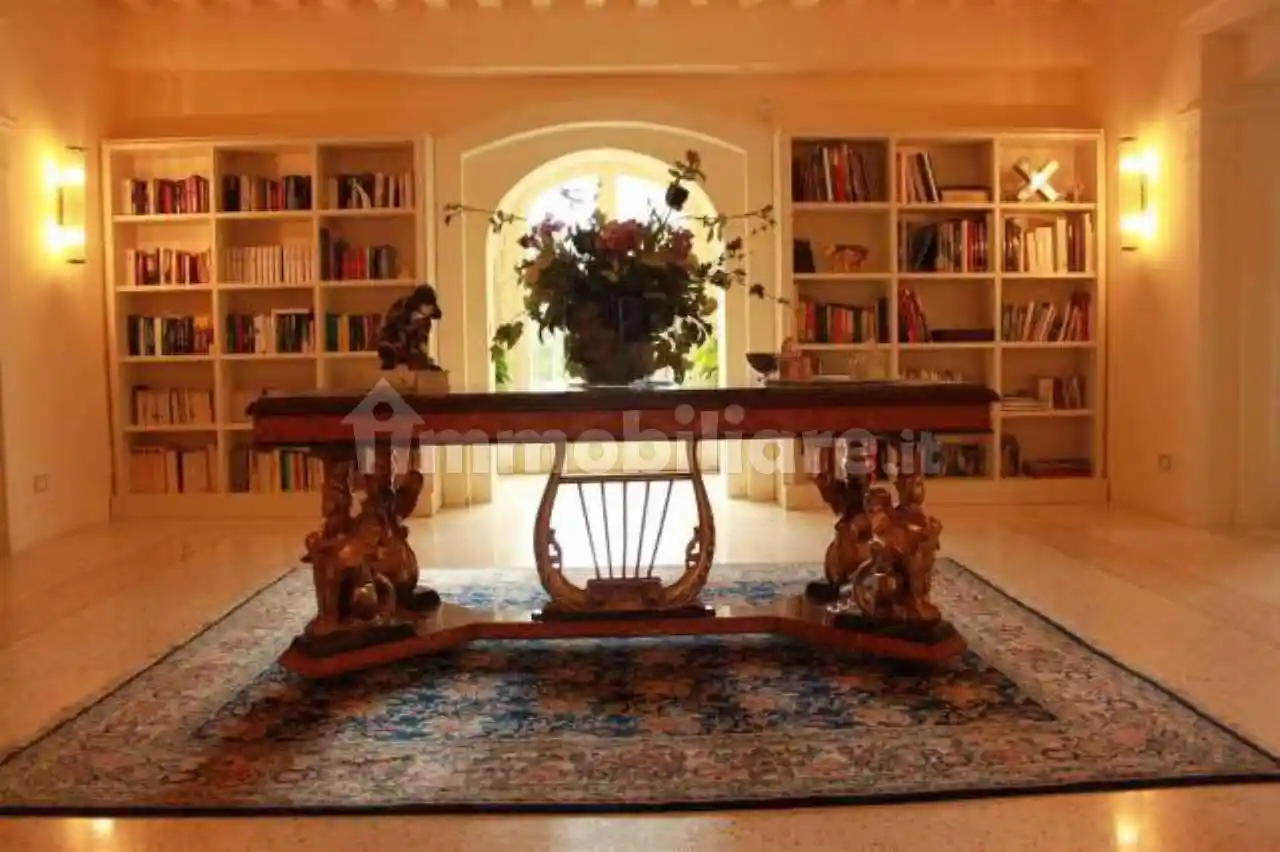 Villa in vendita a Lucca