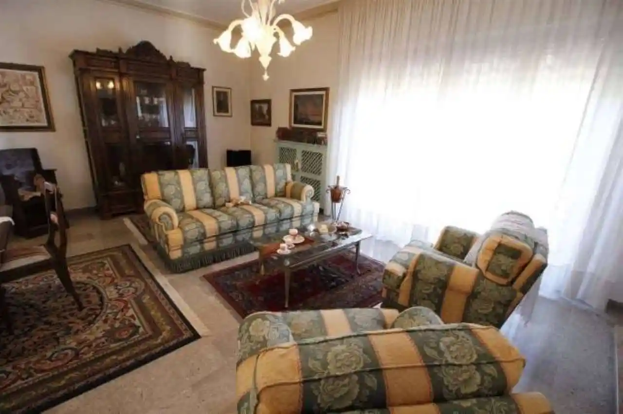 Villa in vendita a Capannori