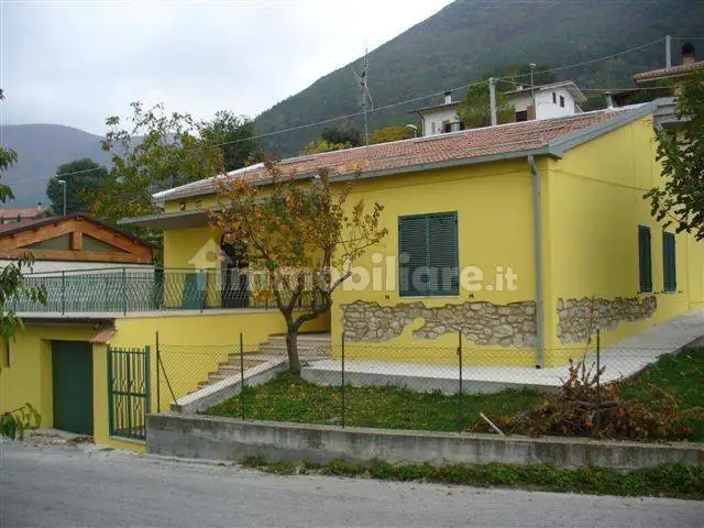 Villa in vendita a Campli