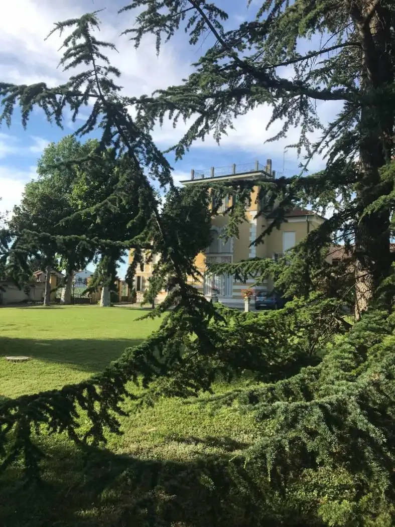 Palazzo - Edificio in vendita a Guazzora