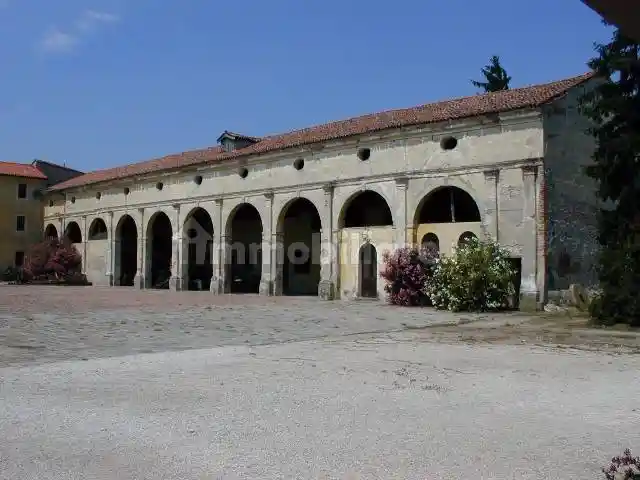 Rustico - Casale in vendita a Solesino