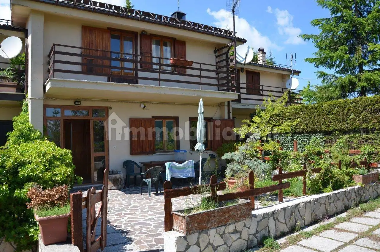 Villetta a schiera in vendita a Rocca di Mezzo