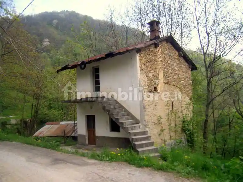 Rustico - Casale in vendita a Borgo San Dalmazzo