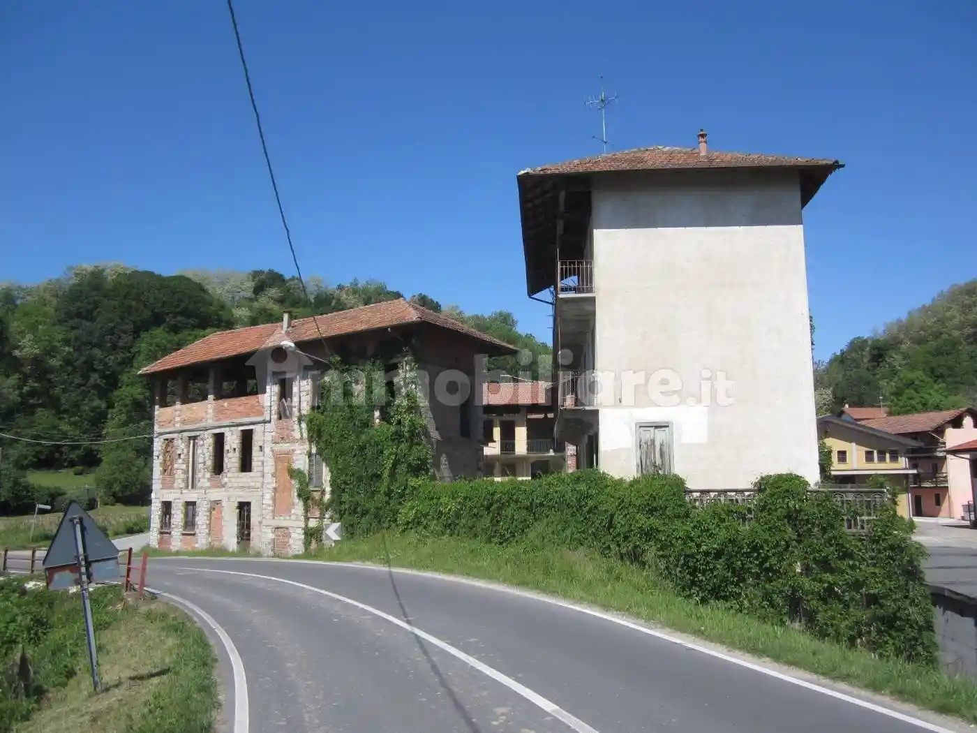 Rustico - Casale in vendita a Borgomanero