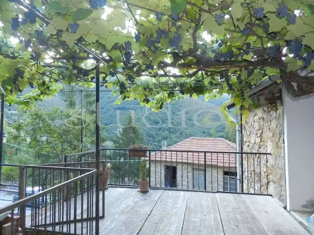 Appartamento in vendita a Seborga