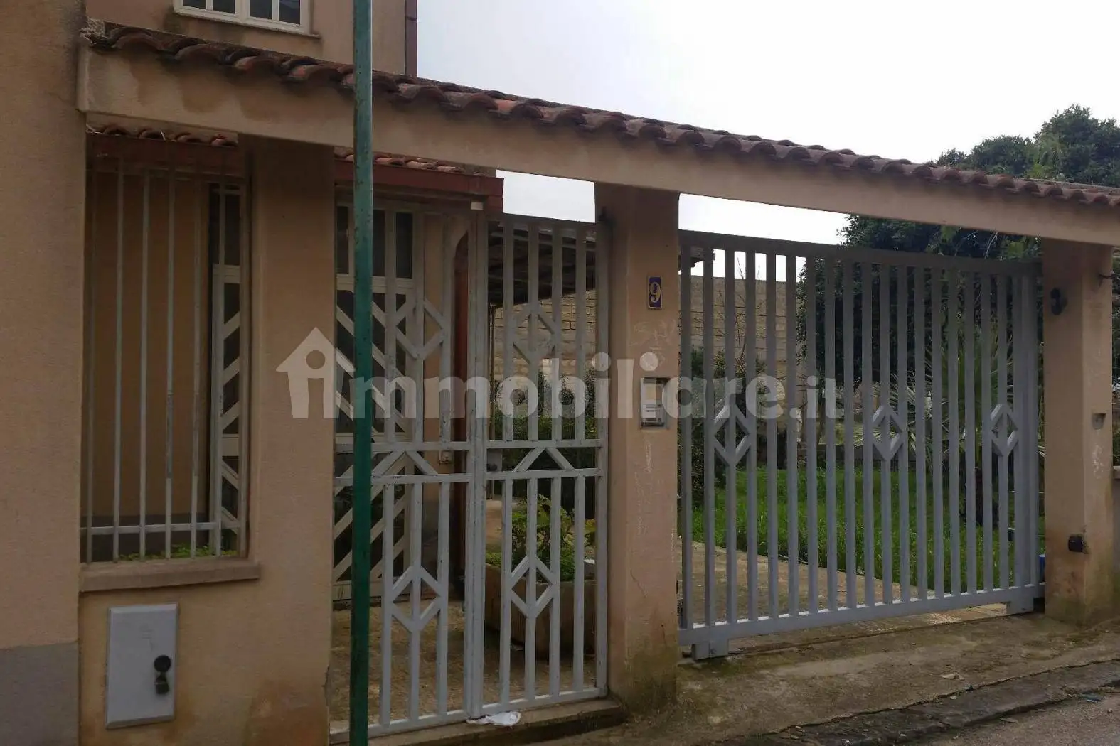 Appartamento via Giacomo Leopardi 9, Camastra