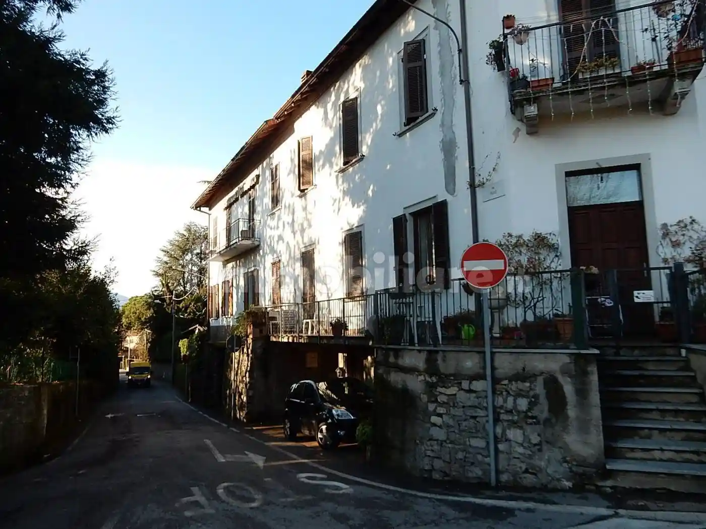 Casa indipendente in vendita a Leggiuno