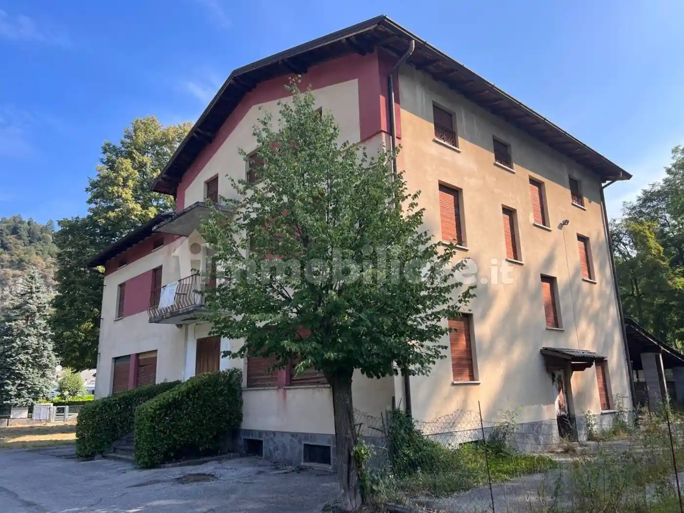 Villa in vendita a Magreglio