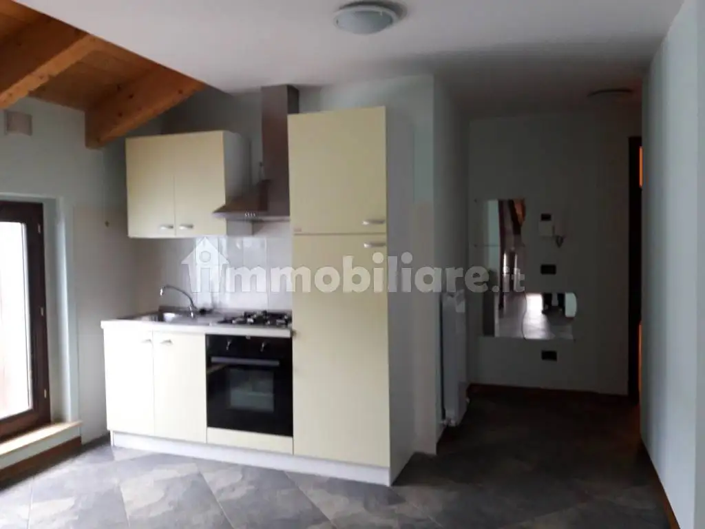 Attico - Mansarda in affitto a L'Aquila