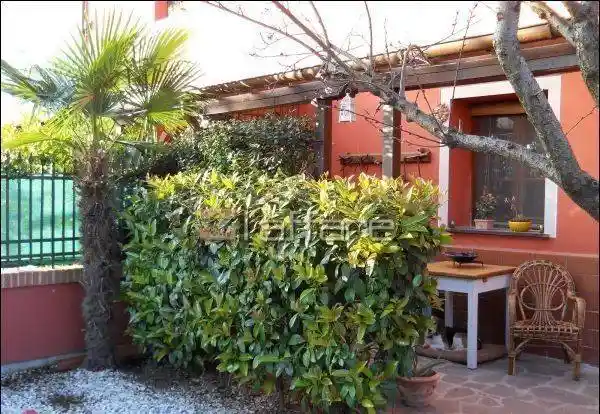 Appartamento in vendita a Cascina