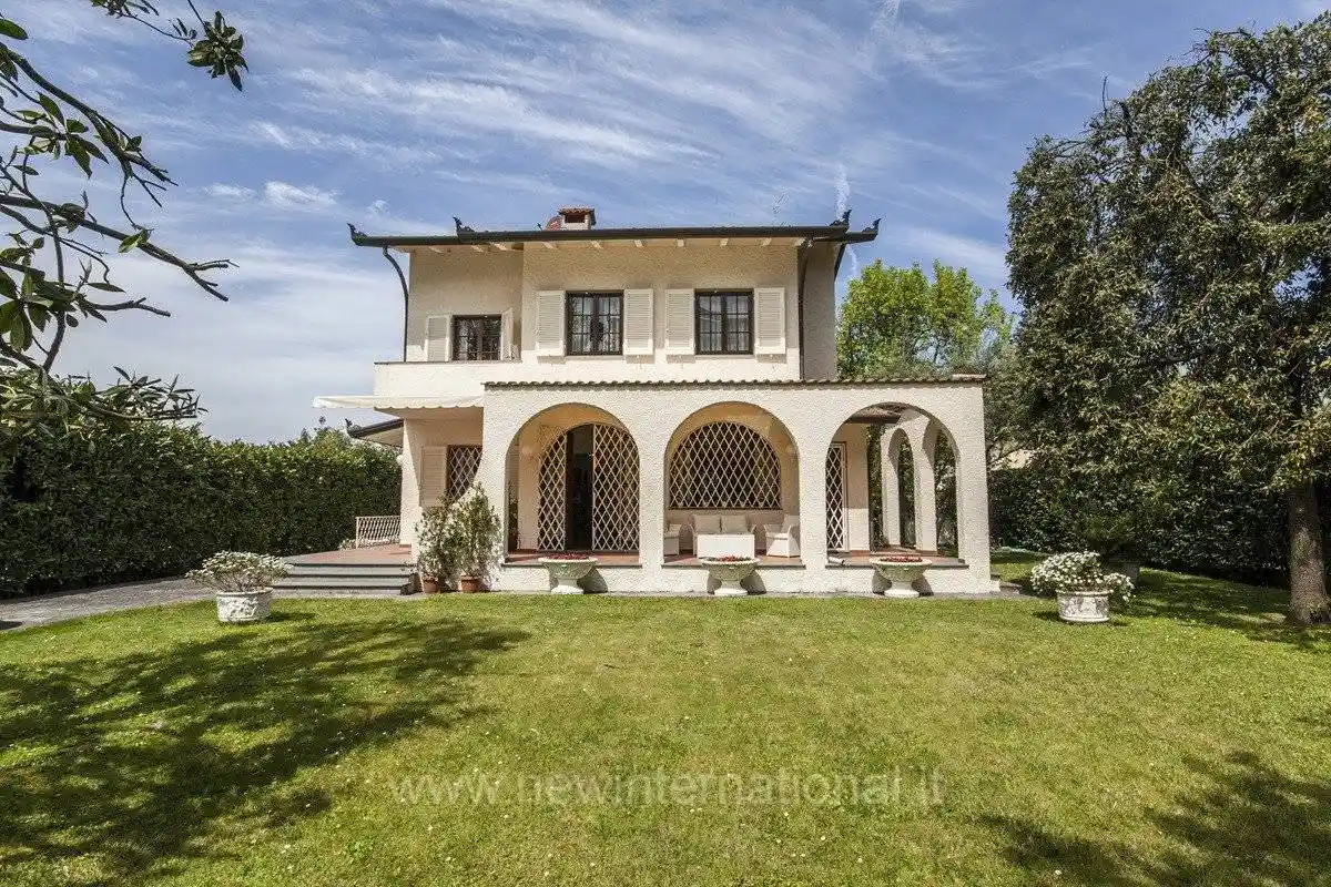 Villa in affitto a Forte dei Marmi