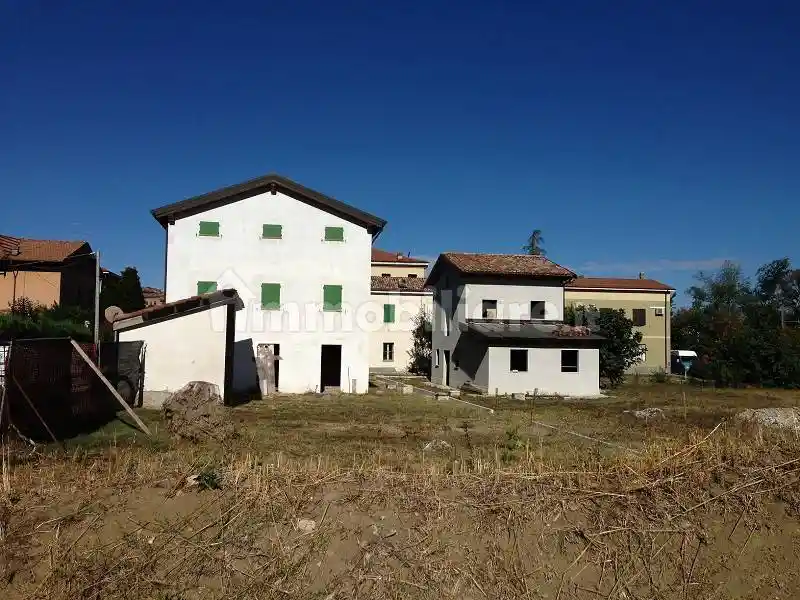 Villa in vendita a Modena