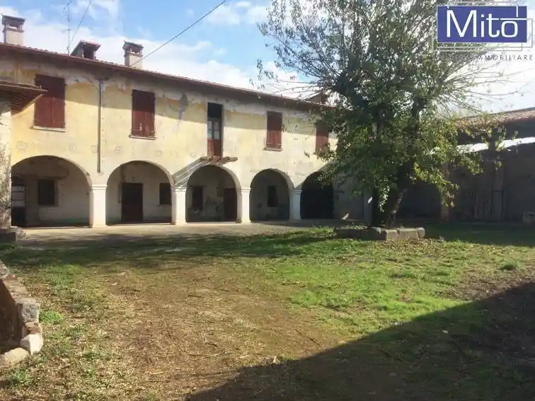 Rustico - Casale in vendita a Prevalle