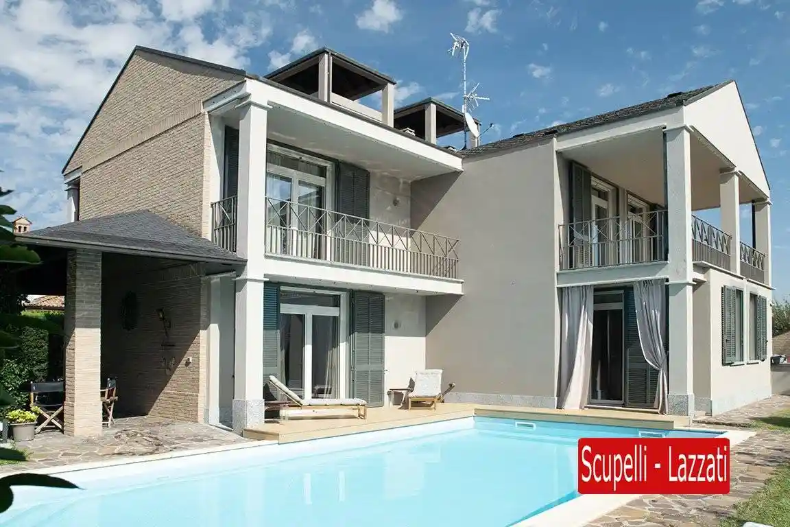 Villa in vendita a Voghera