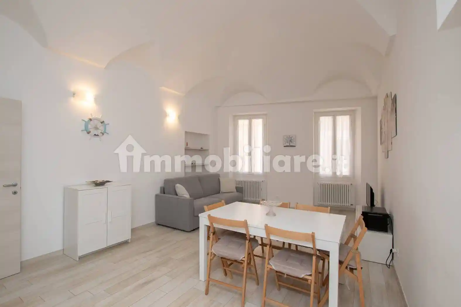 Appartamento in affitto a Finale Ligure