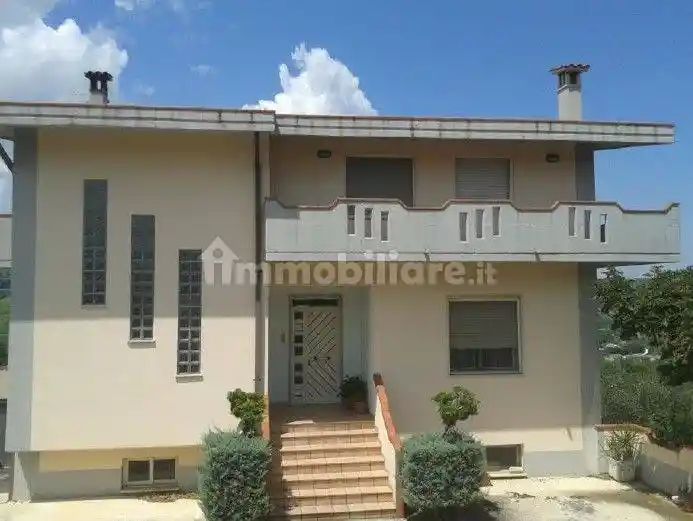 Villa unifamiliare Contrada Montupoli Avenna 135-138, Biasone Pallottella, Miglianico - foto 4