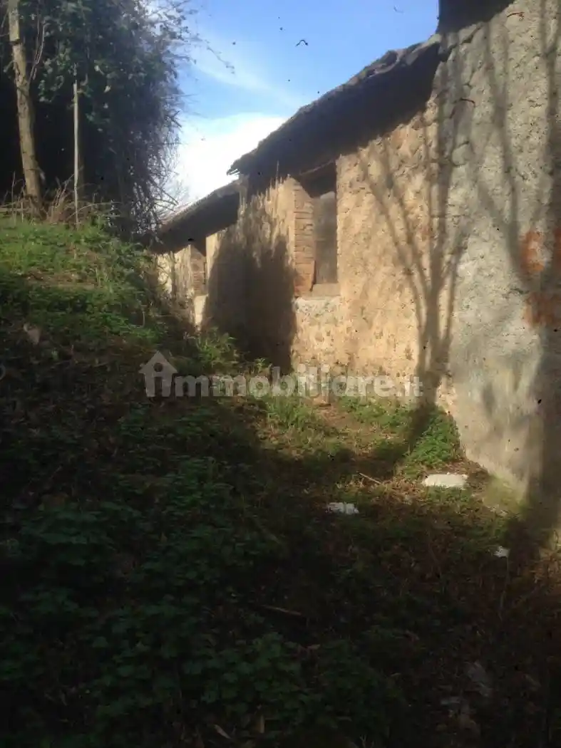 Rustico - Casale in vendita a Allumiere