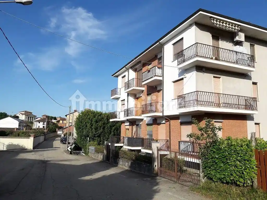 Appartamento in vendita a Tigliole