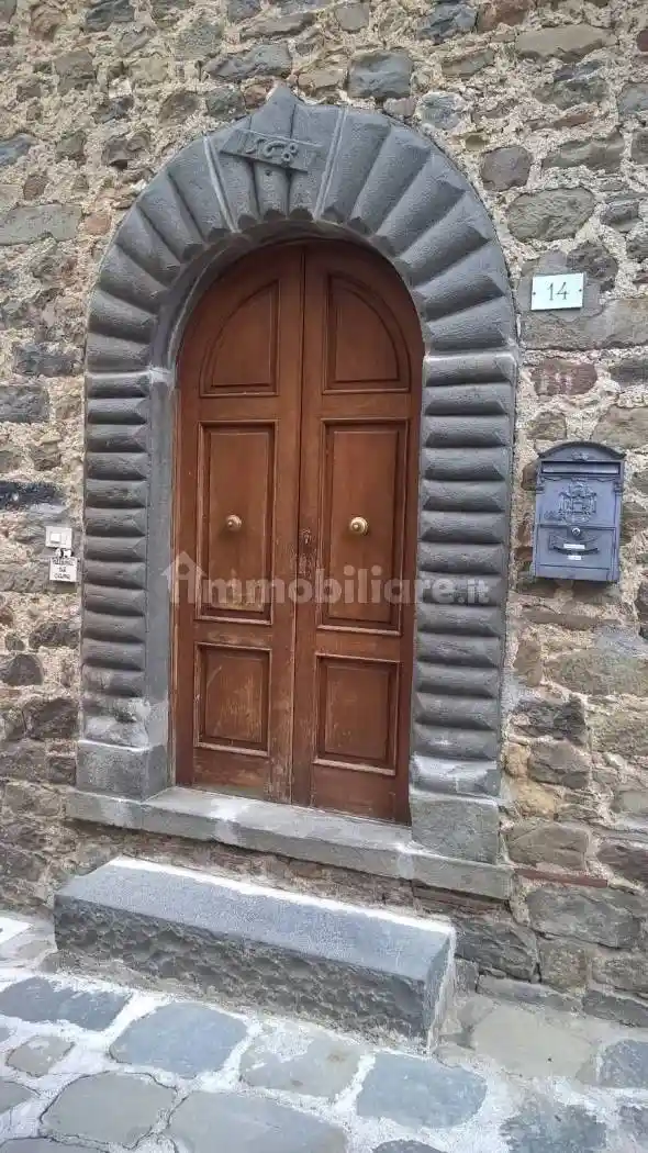 Casa indipendente in vendita a Villa Basilica