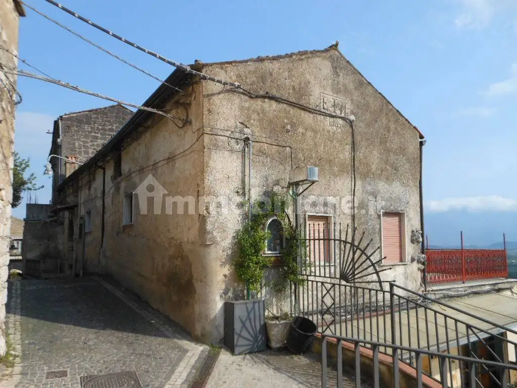 Casa indipendente in vendita a Pietravairano