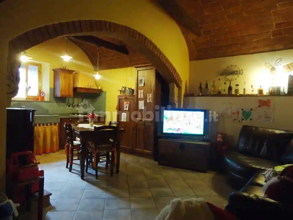 Appartamento in vendita a Gambassi Terme