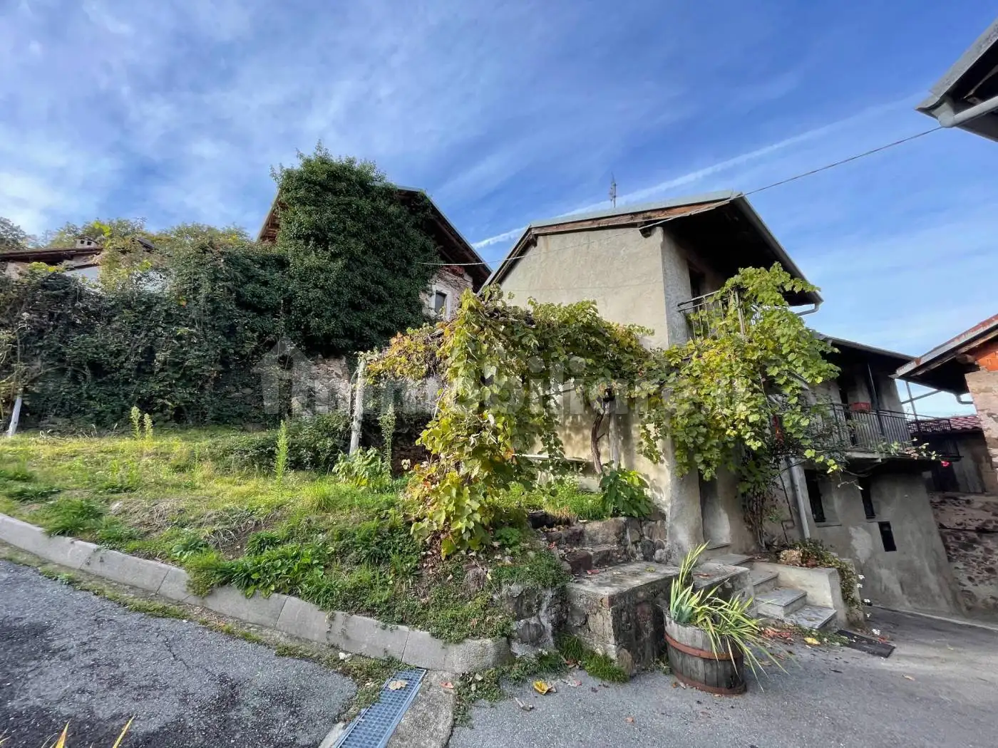 Casale Cantone Castagnea 20, Curino