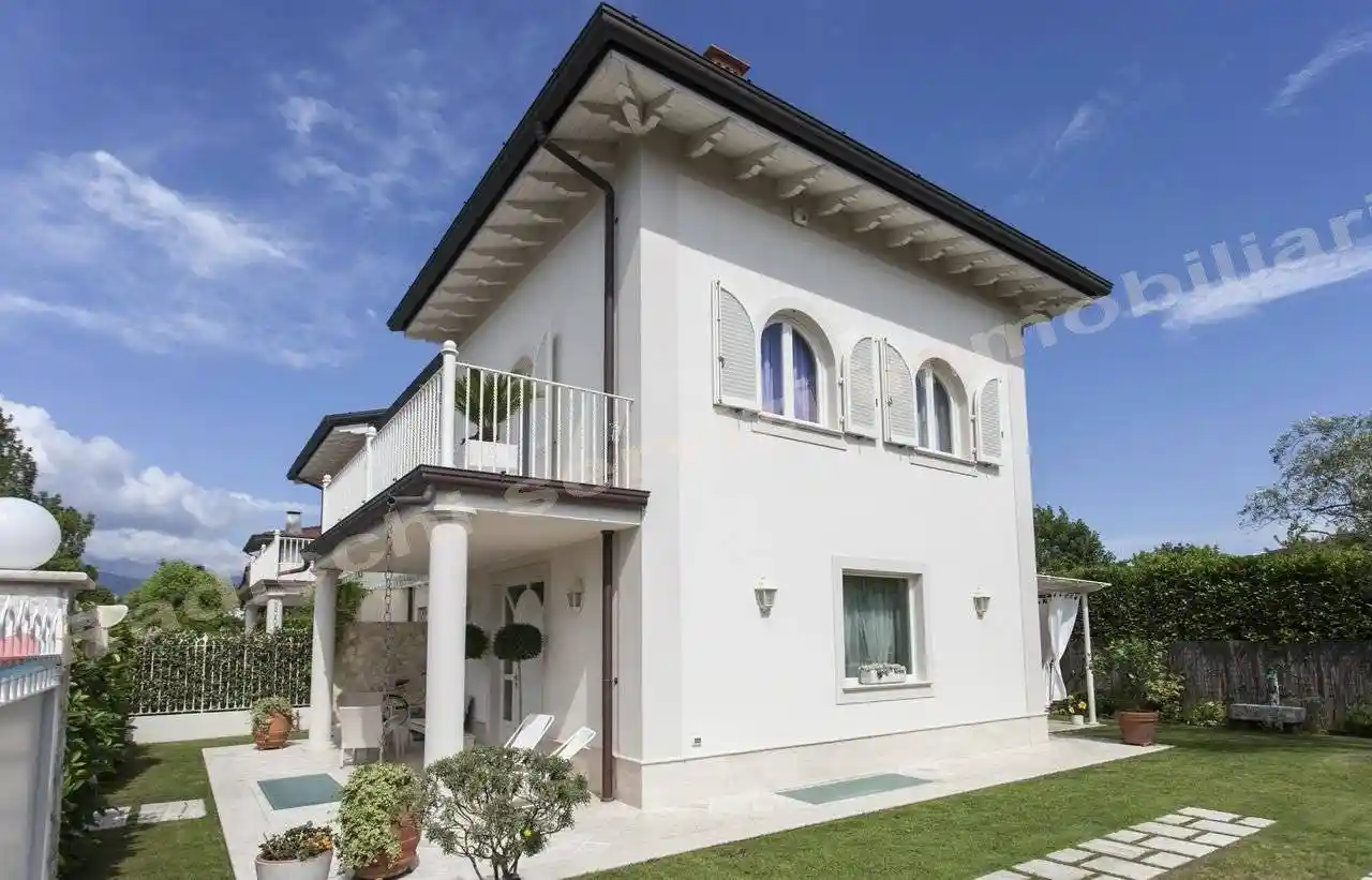 Villa in affitto a Forte dei Marmi
