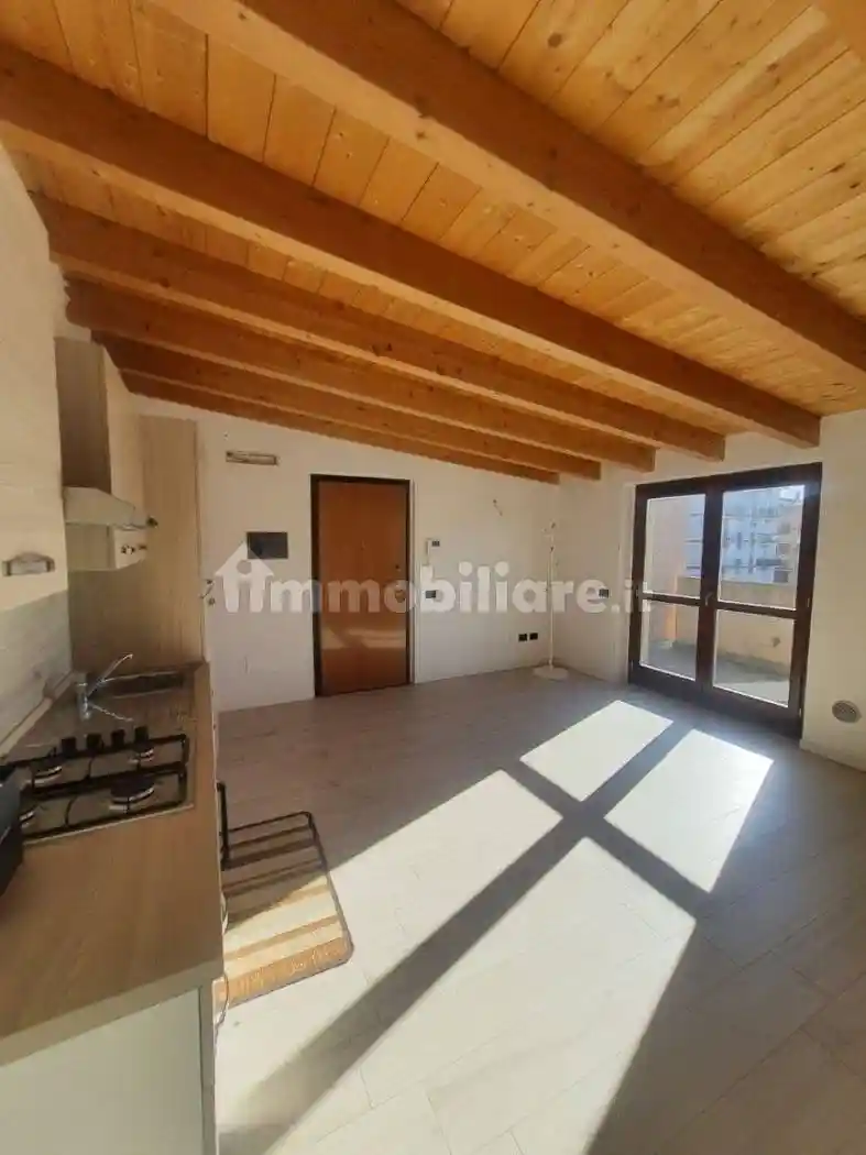 Appartamento in vendita a Cornate d'Adda