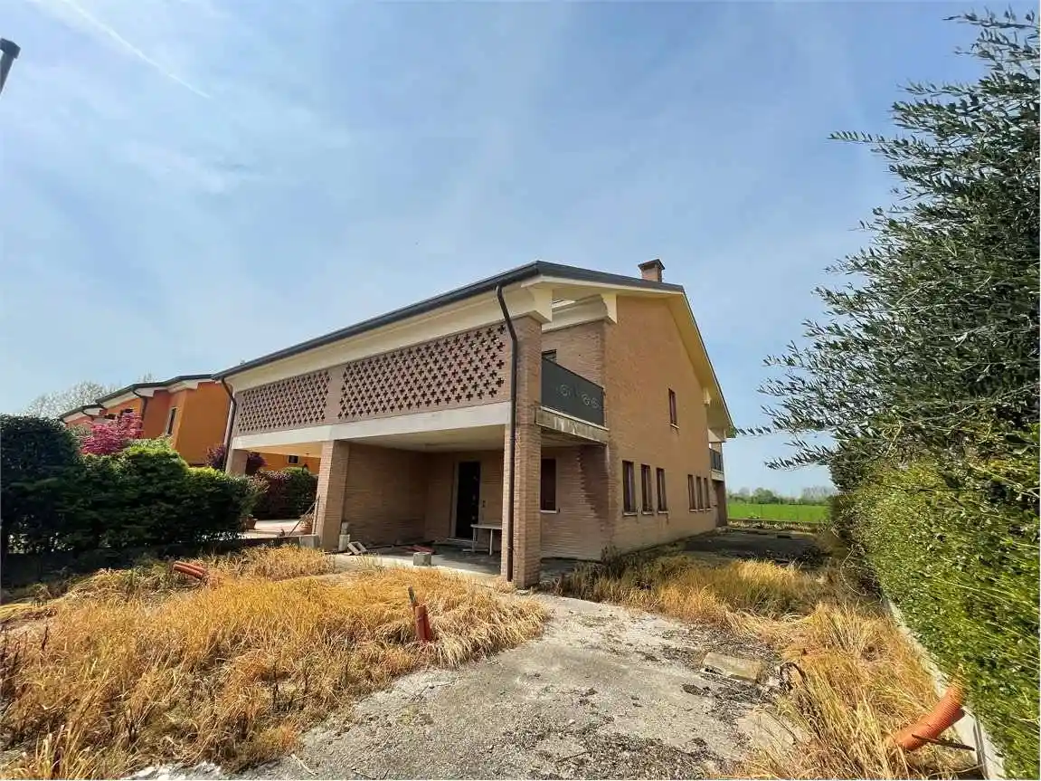 Villa in vendita a Legnaro