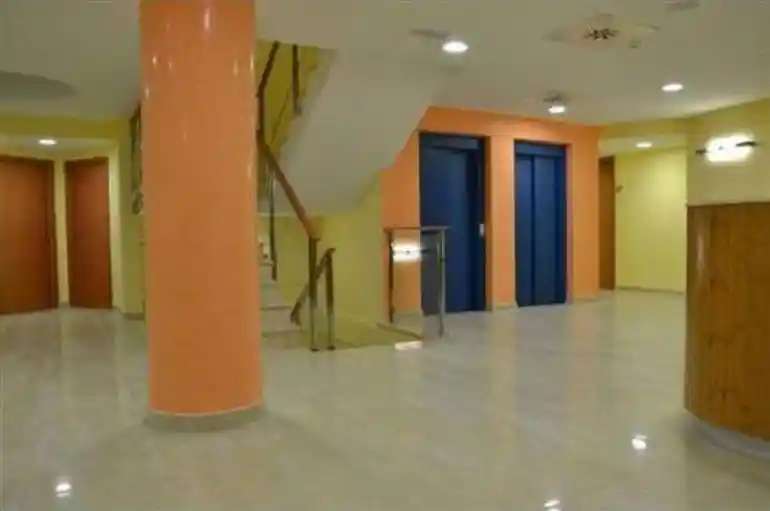 Palazzo - Edificio in vendita a Roma