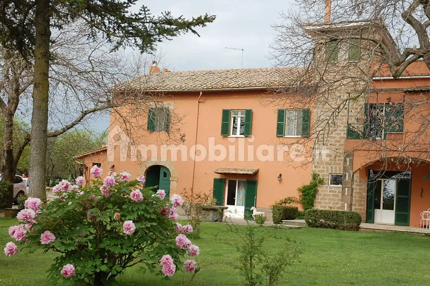 Rustico - Casale in vendita a Ronciglione