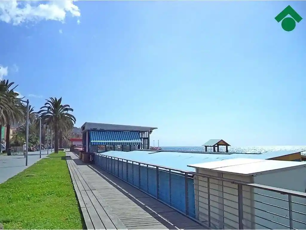 Appartamento in vendita a Varazze