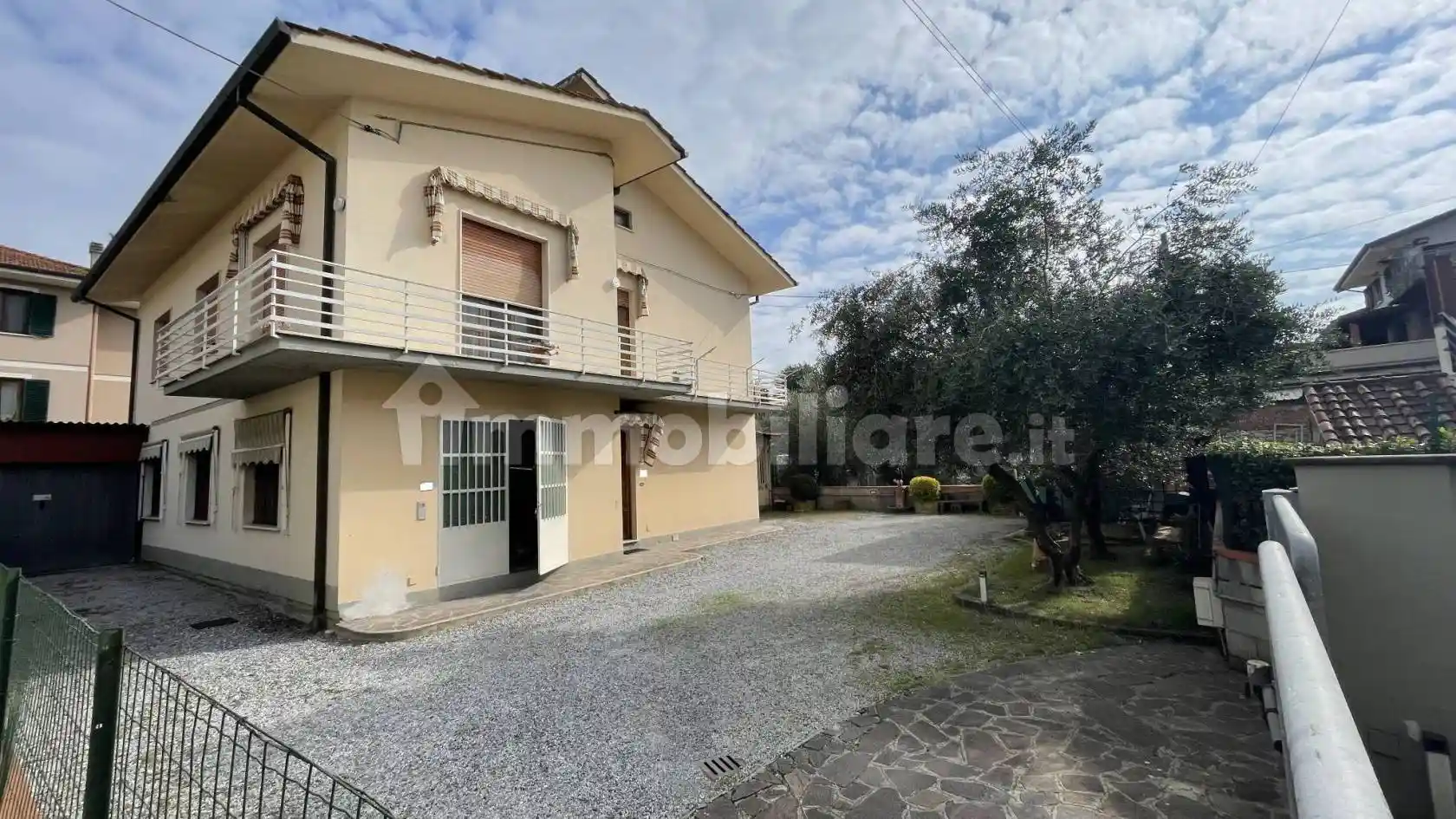 Villa in vendita a Monsummano Terme