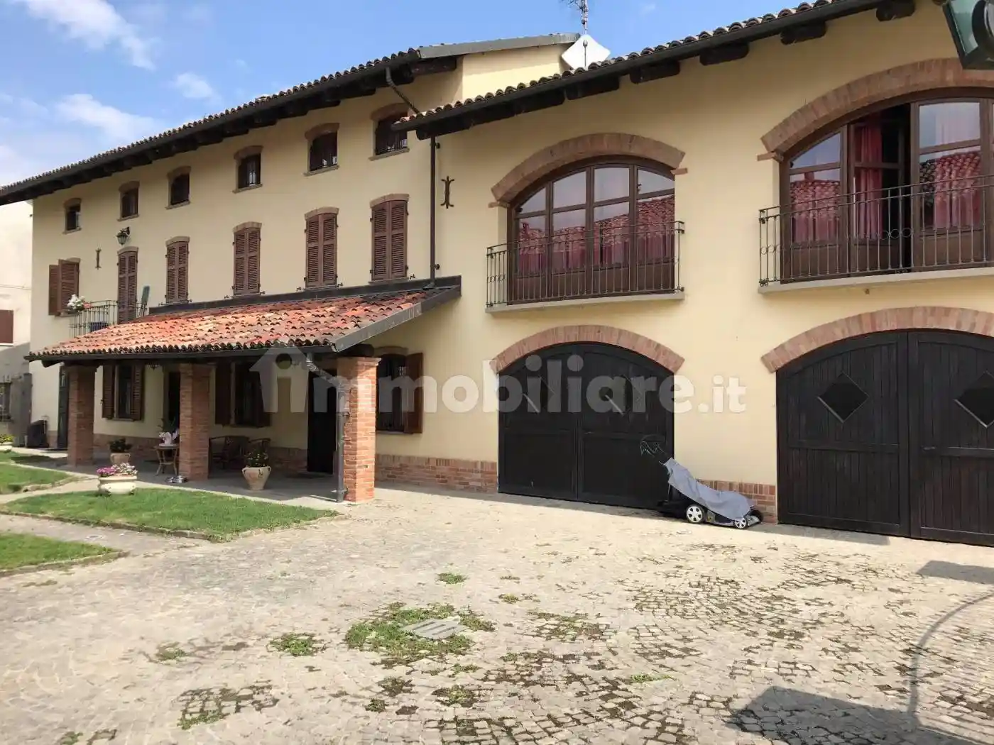 Casa indipendente in vendita a Magliano Alfieri