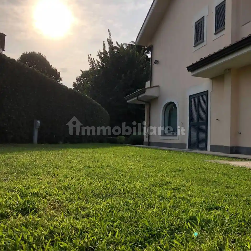 Villa plurifamiliare, nuova, 320 m², Tuscolana, Grottaferrata - foto 4