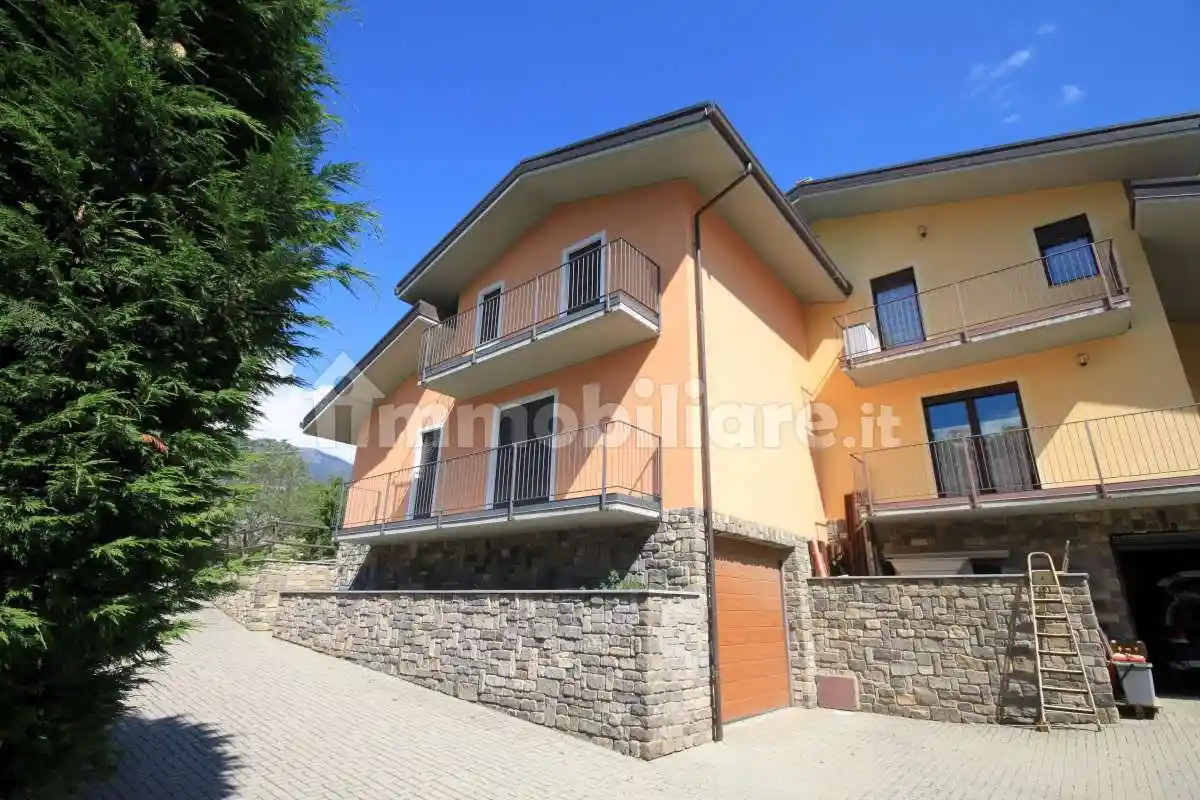 Villa in vendita a Aosta