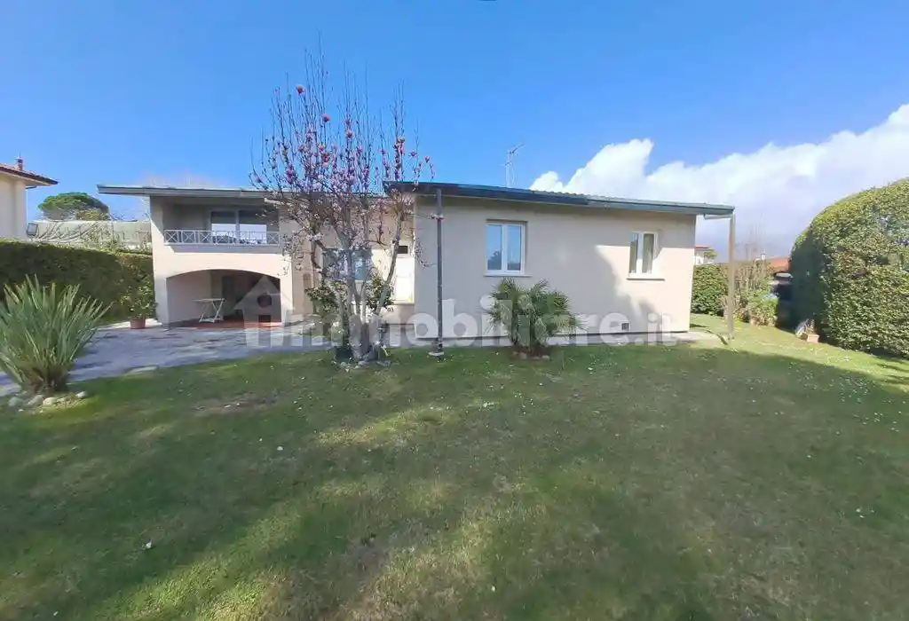 Villa in affitto a Forte dei Marmi